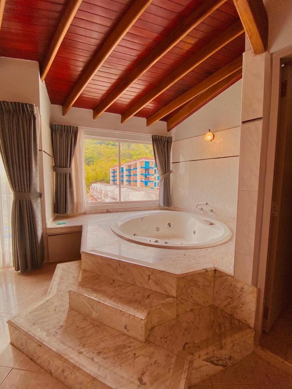 Hotel Juan De La Vega à La Vega  Extérieur photo