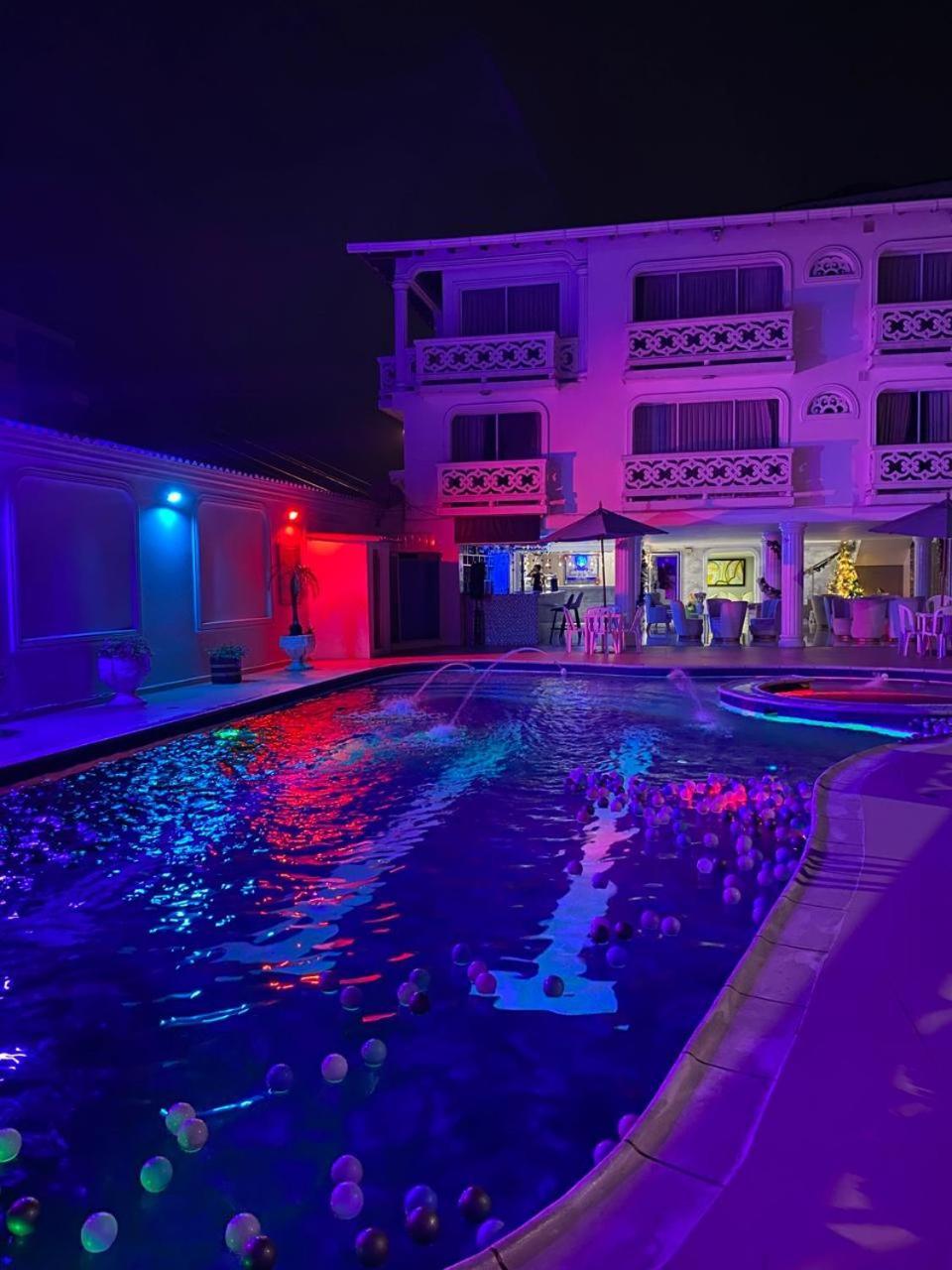 Hotel Juan De La Vega à La Vega  Extérieur photo