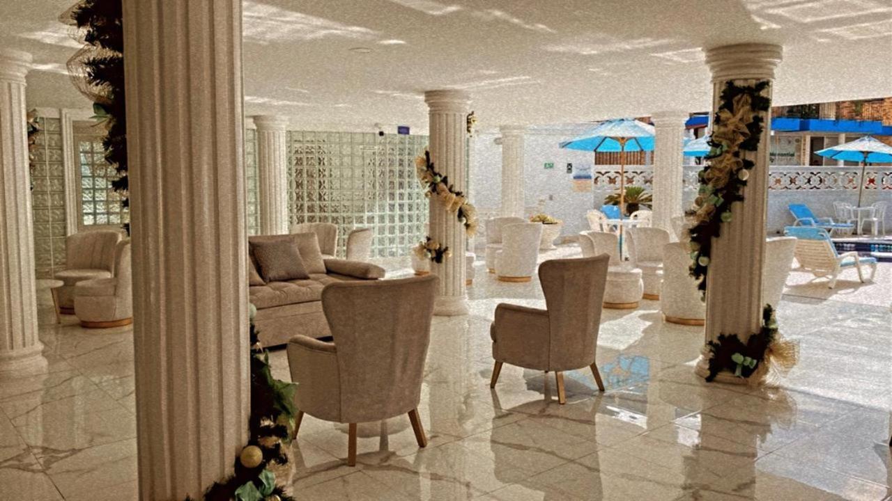 Hotel Juan De La Vega à La Vega  Extérieur photo